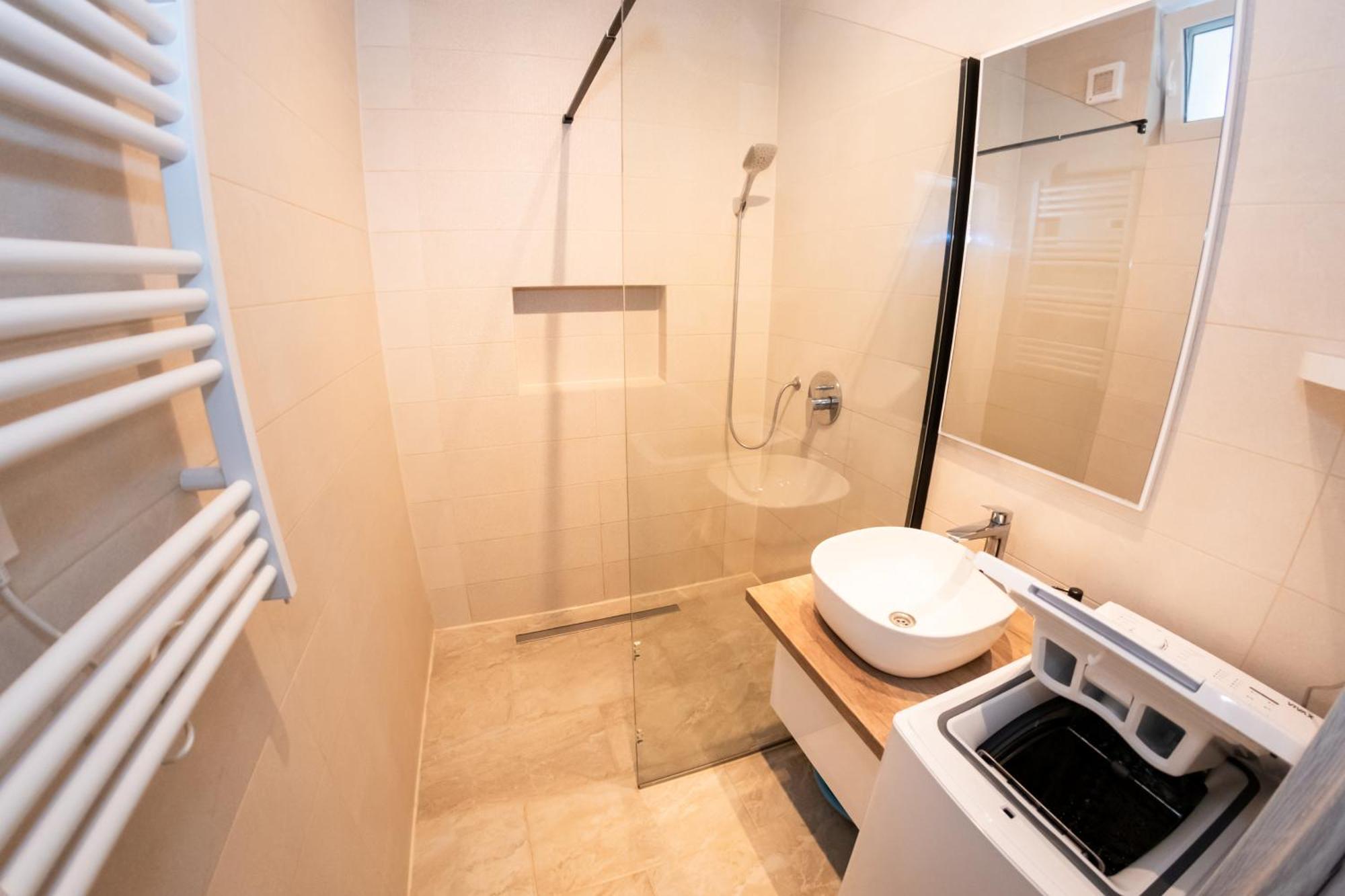 Winestone Corner Apartment Debreczyn Zewnętrze zdjęcie