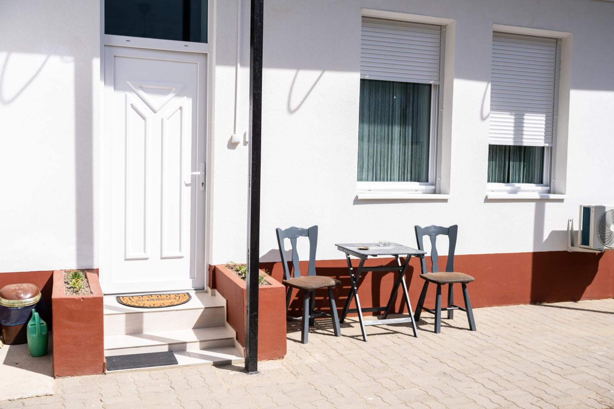Winestone Corner Apartment Debreczyn Zewnętrze zdjęcie